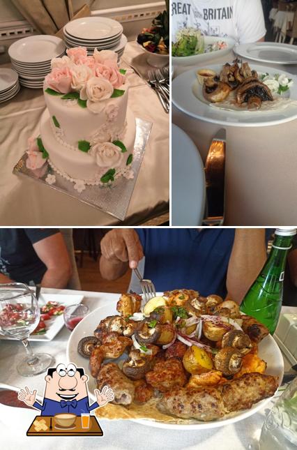 Блюда в "Сандале"