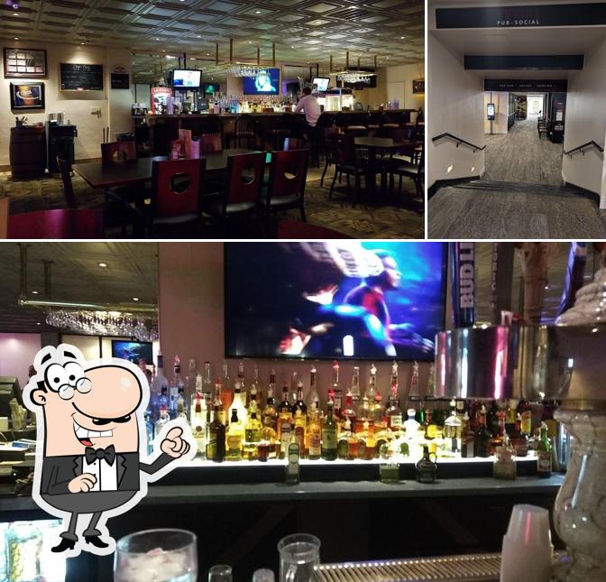Squire Pub + Social