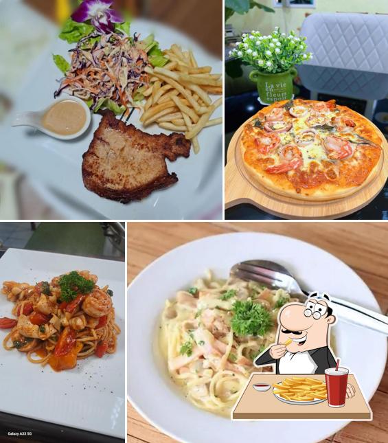 ร้านมิคส์ เรสเตอรอง Mick's Restaurant BY ปากโป