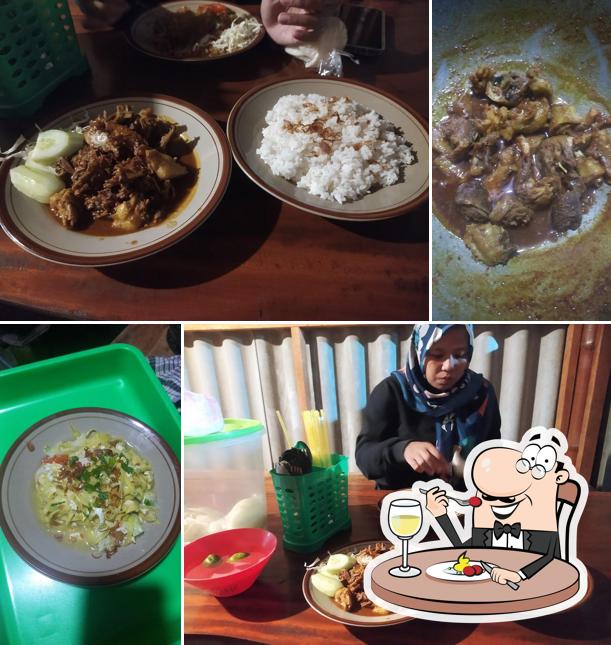 Bakmi & nasgor Deandeles 3 Putra R.R.R