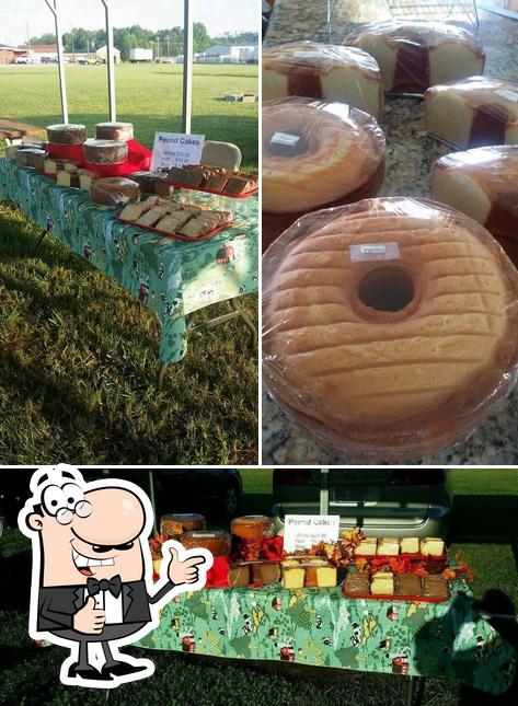 Pam's Pound Cakes