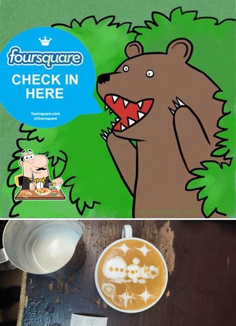 Еда в "Traveler's Coffee"