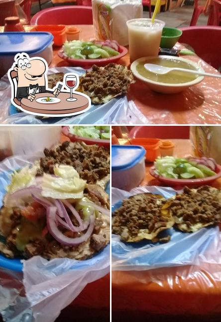 Tacos y Papas Roger’s Barrancos
