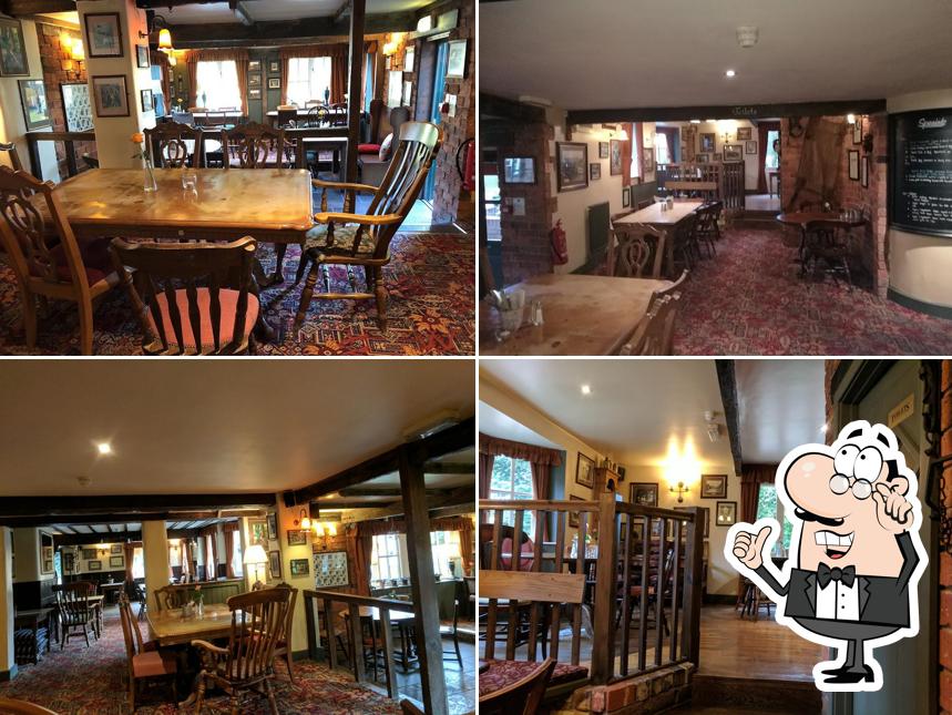 The Swan Lyndhurst