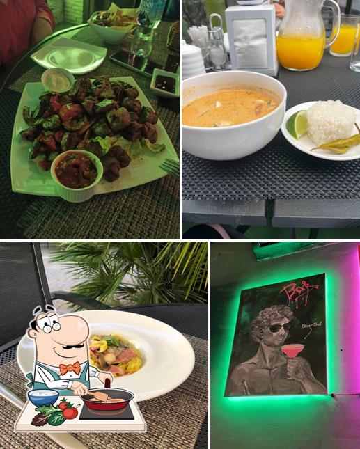 Курица с соусом карри в "Багс Банни"