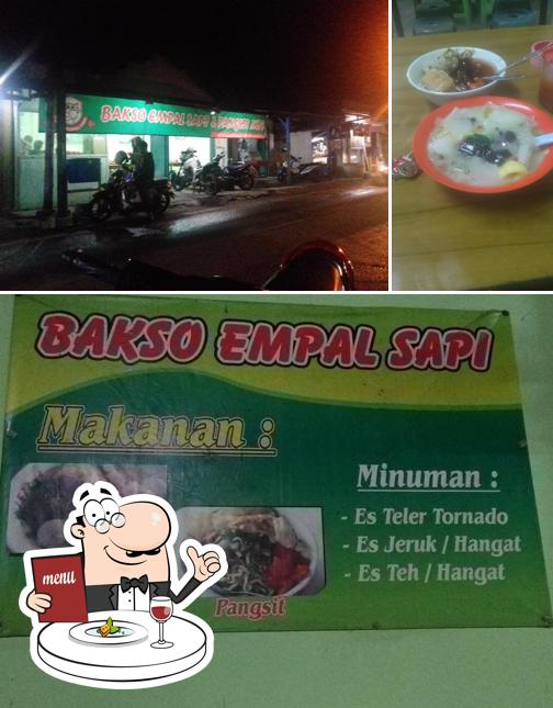 Bakso Empal Sapi (Mamamia) & Pangsit Mie