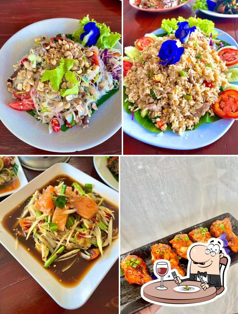 โคตรนัวร์ By ใต้ถุนบ้าน