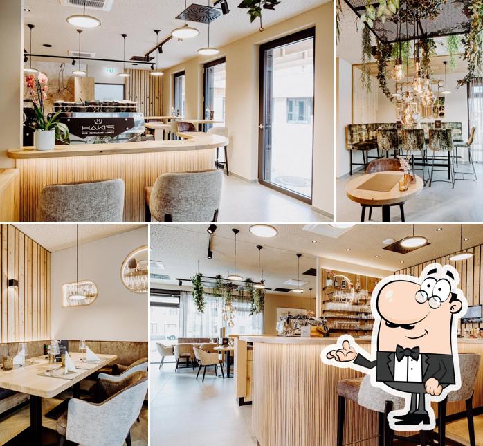 Haki's - Café Restaurant Lounge