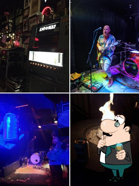 Slim's Dive Bar