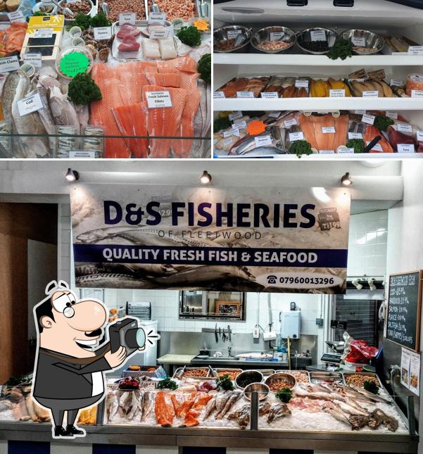 D&S Fisheries - Widnes Market