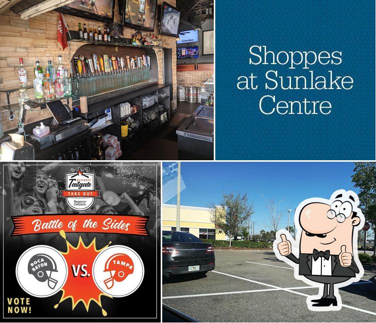 Shoppes at Sunlake Centre