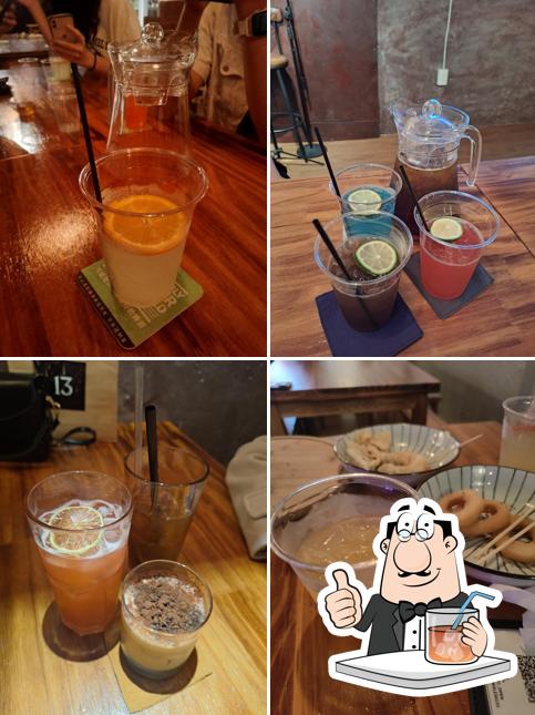 Wales Coffee Bar ｜飛鏢餐酒館｜調酒&生啤暢飲$300 ｜ 逢甲酒吧