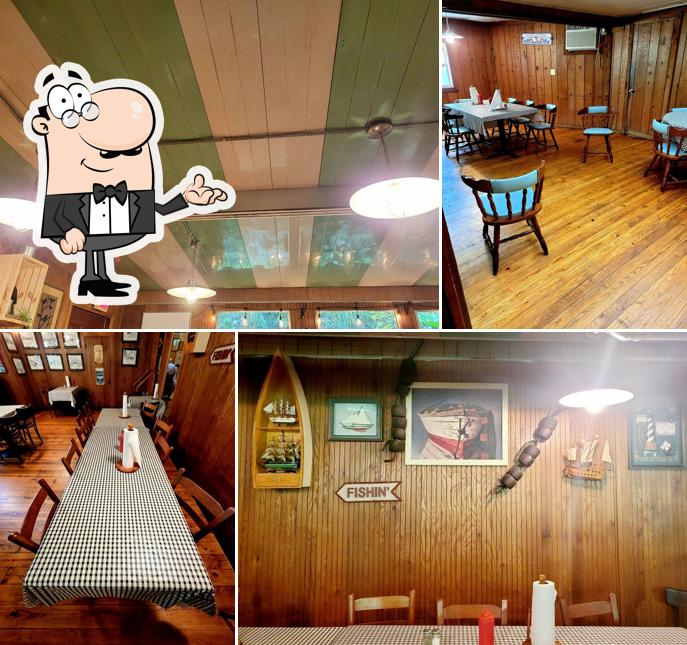 Fat Willie's Fish Camp