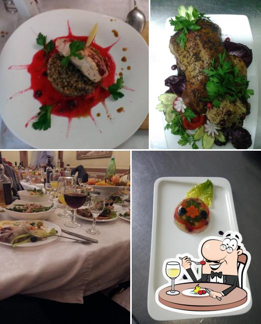 Еда в "Тверском"