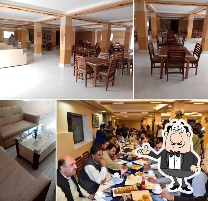 DUNCH Restaurant