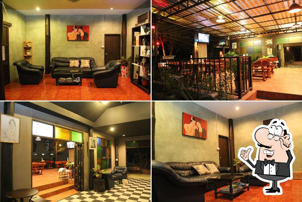 ร้านหลบมุมตำระเบิด