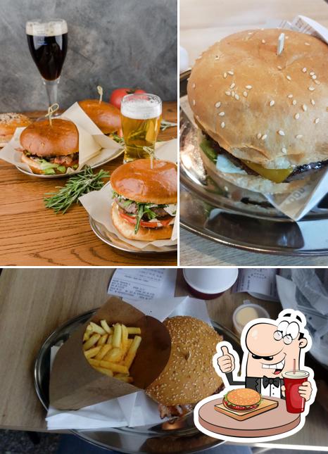 Побалуйте себя гамбургером в "Бургерологии"