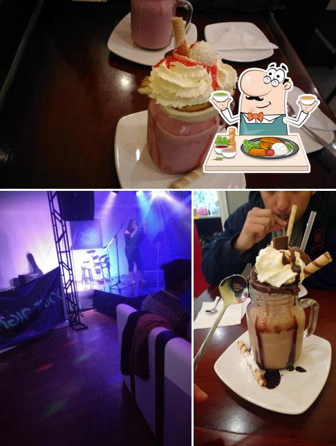 THE ROXY CONCERT CLUB - BAR KARAOKE