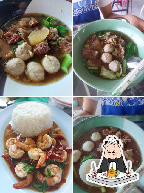มหาเฮง ก๋วยเตี๋ยวเนื้อตุ๋น/หมูตุ๋น