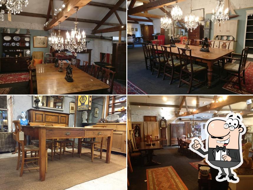 Yew Tree Barn, WRS Architectural Antiques, Gallery, Harry's Cafe Bar