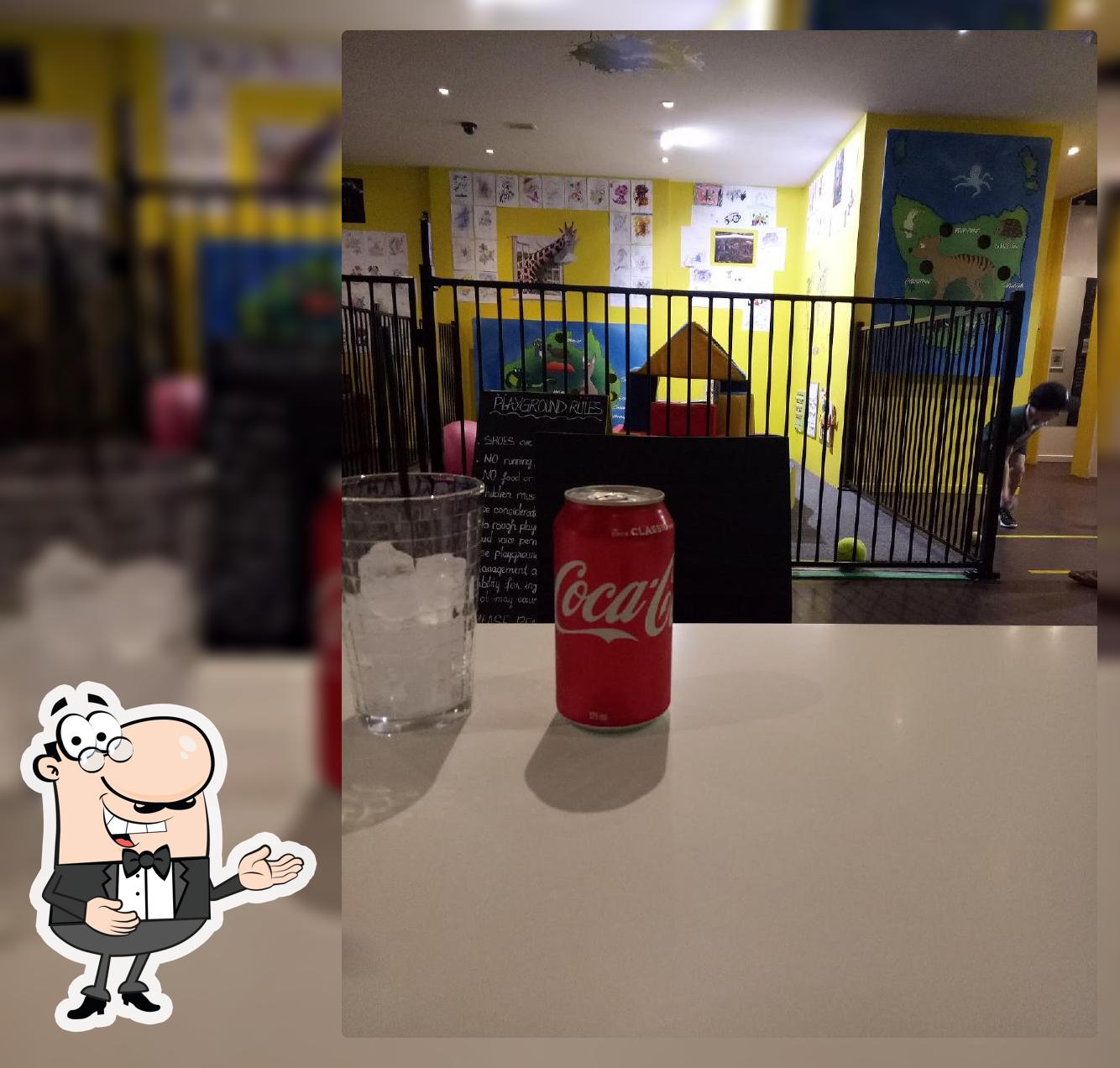 Trending Desi's Cafe