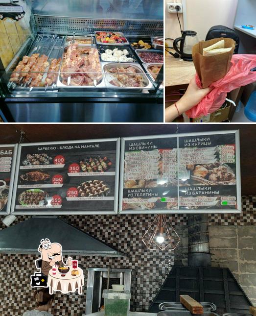 Посмотрите на эту фотографию, где видны еда и внутреннее оформление в Шашлычный рай