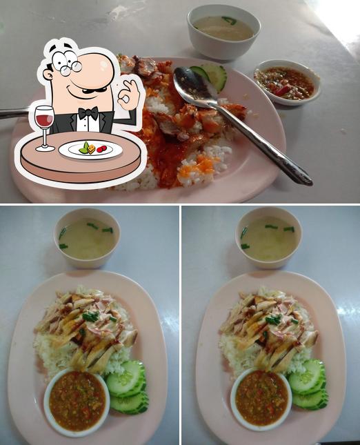 ข้าวขาหมู&ชาหาดใหญ่
