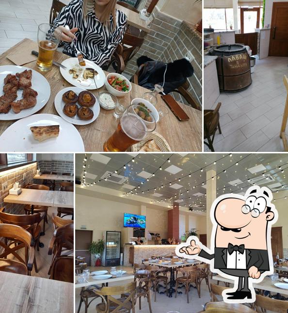 Посмотрите на внутренний интерьер "Пьяная свинья"