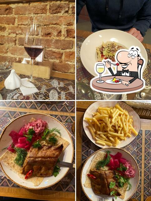 Блюда в "Деде Хинкали Литейном"