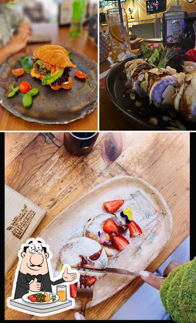 Блюда в "Оранжерее ПОЁТ"