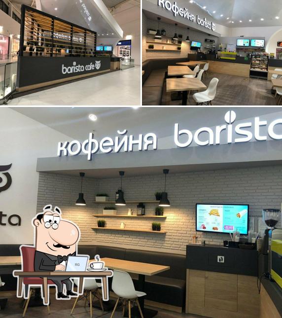 Посмотрите на внутренний интерьер "Barista"