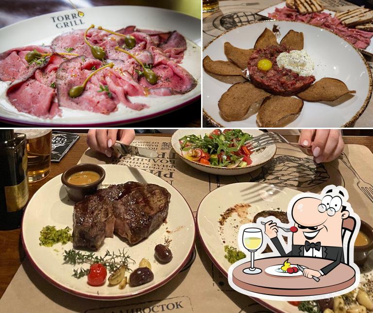 Еда в "Торро Гриль"