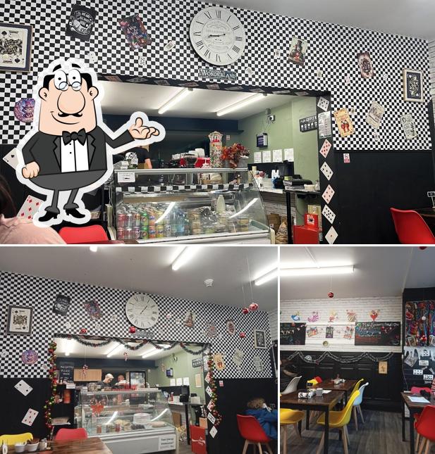 Mad Hatters Cafe
