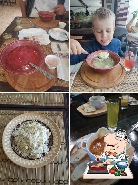 Курица с соусом карри в "Семейном кафе Куманец"