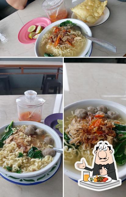 Mie Ayam Bakso Mama Nina
