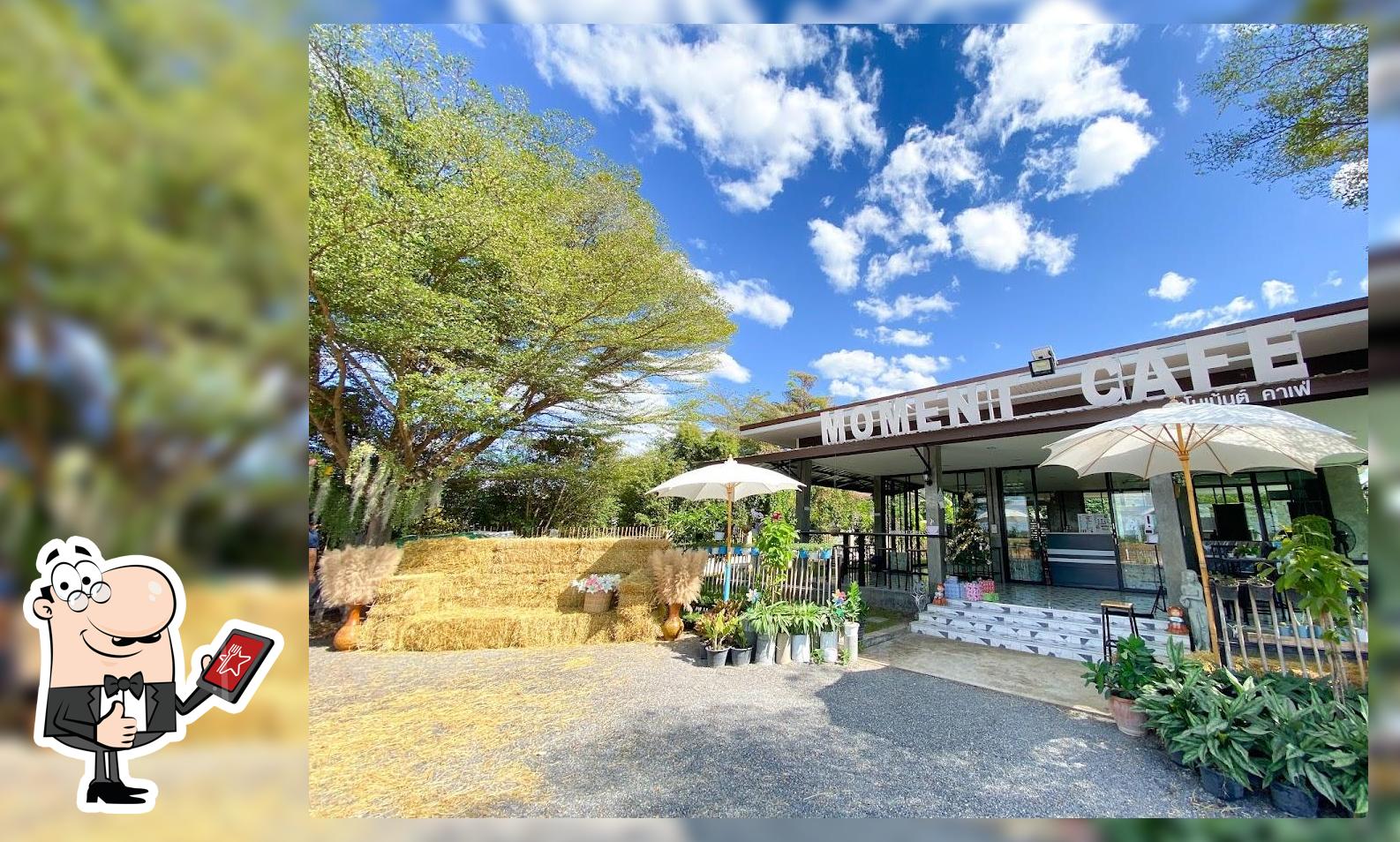 Moment Cafe