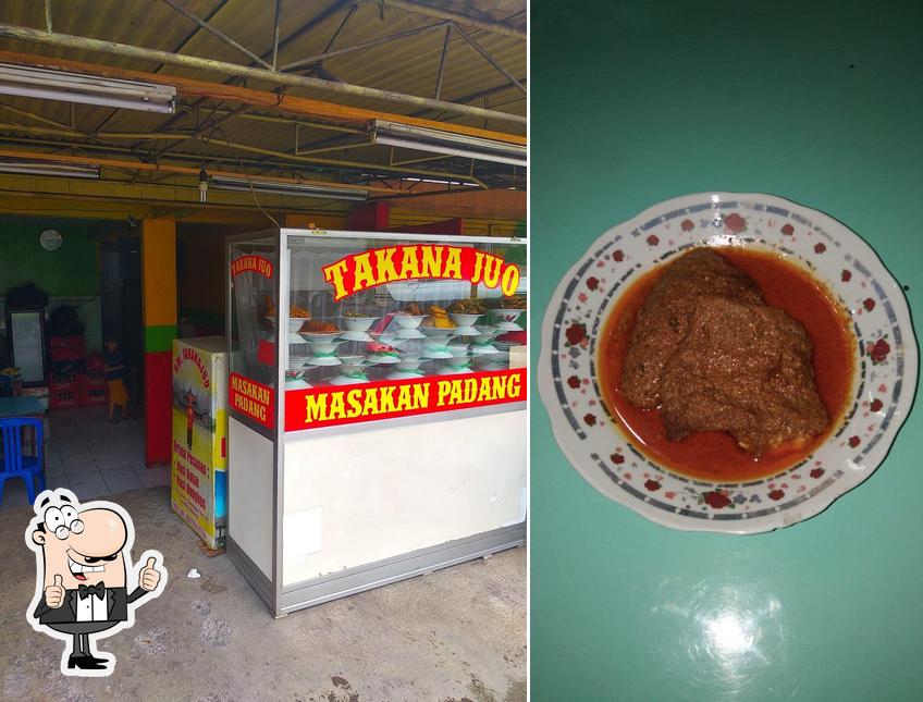 RUMAH MAKAN PADANG TAKANA JUO LAWANG