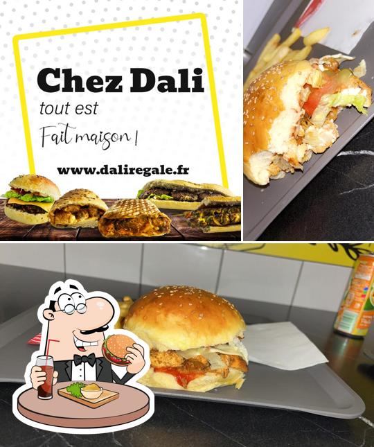 Dali Regale