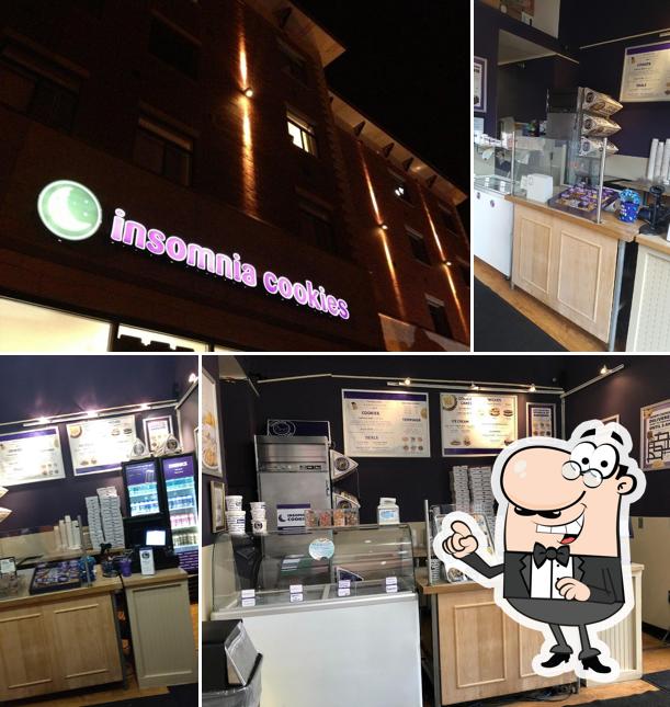 Insomnia Cookies