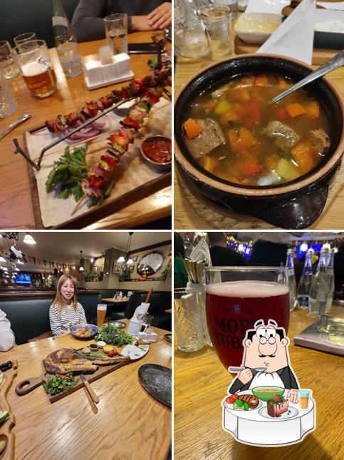 Китайский кисло-острый суп в "Пилзнере"