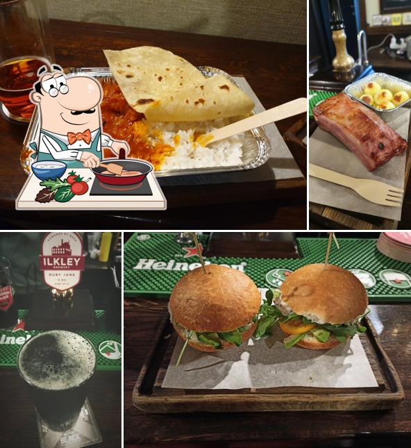 Курица с соусом карри в "Tweed&Stout"