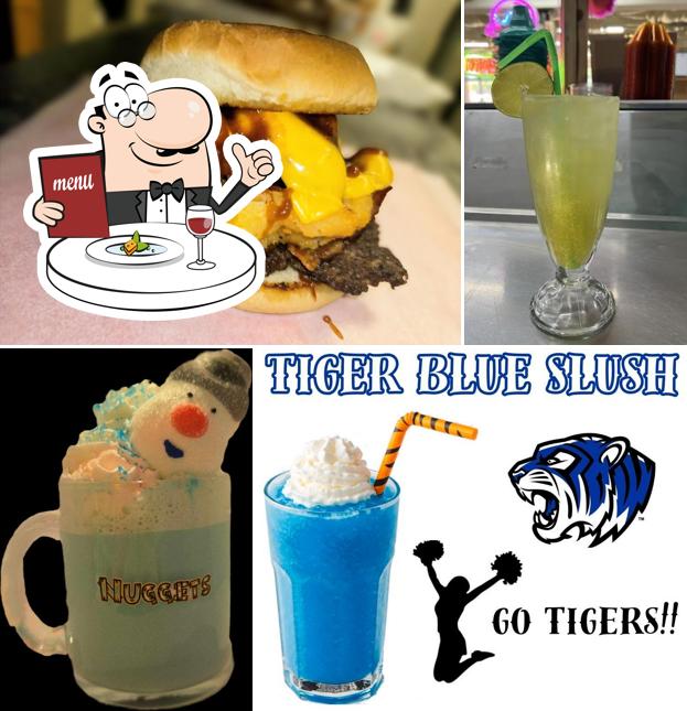 Nuggets Ice Cream & Snack Shop - Lone Star Texas