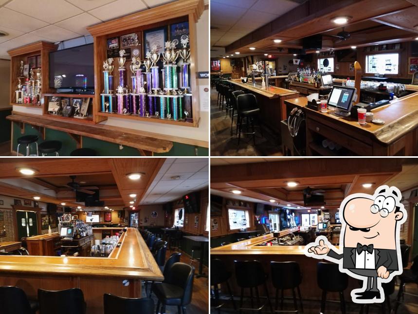 Ski's All American Pub