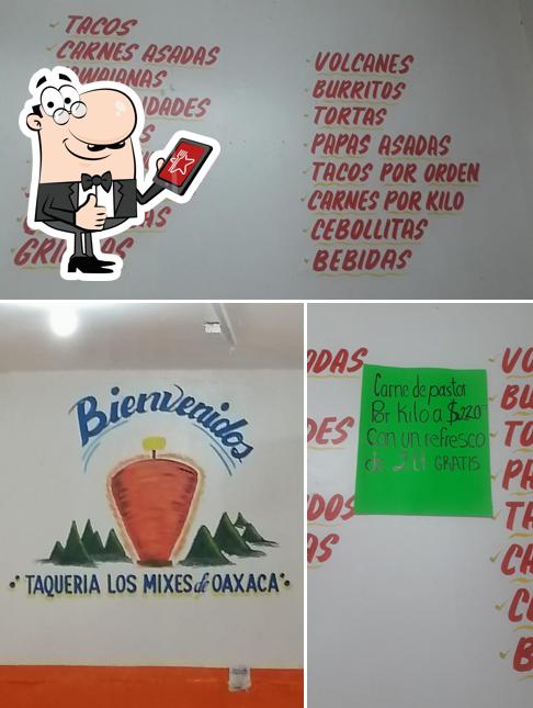 Taquería "Los Mixes de Oaxaca".
