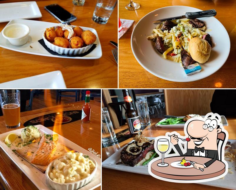 Buck & Honey's - Sun Prairie