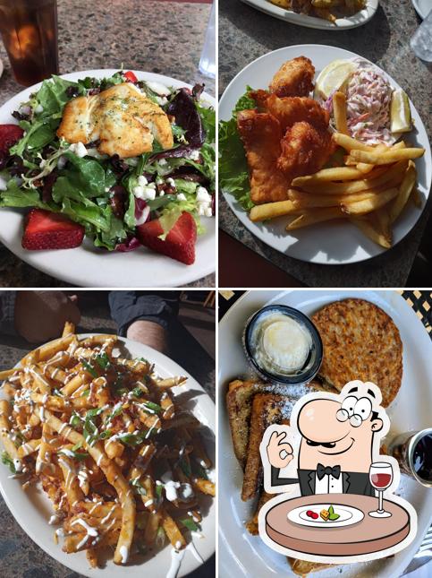 Salish Cliffs Grille