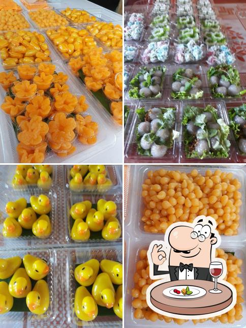 ขนมไทยต้นข้าว สาขาแรก อ.จอมพระ จ.สุรินทร์