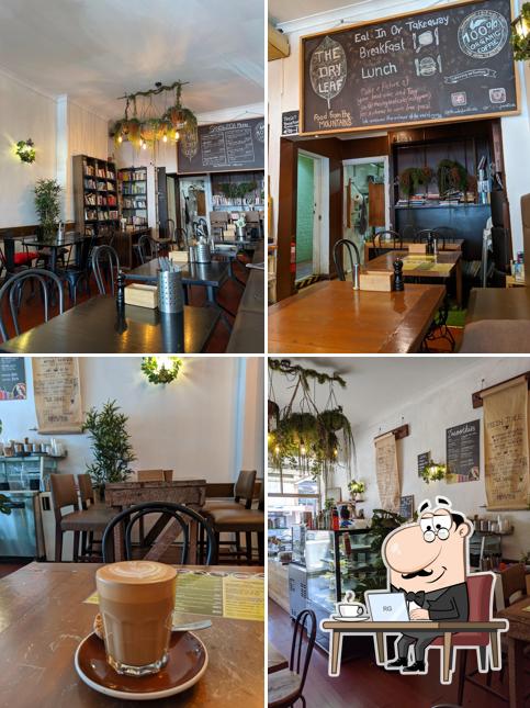 DRY LEAF CAFE
