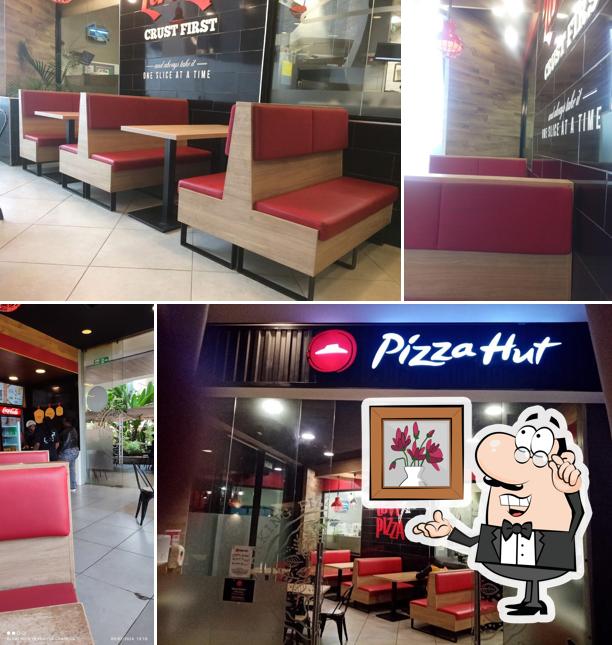 Pizza Hut - Village Market