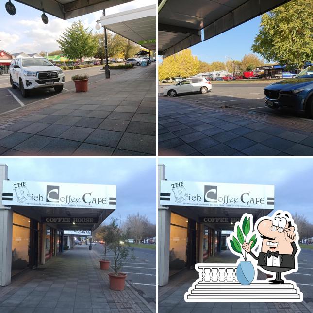 The Rich Coffee Cafe